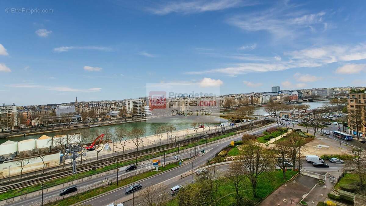 Appartement à PARIS-15E