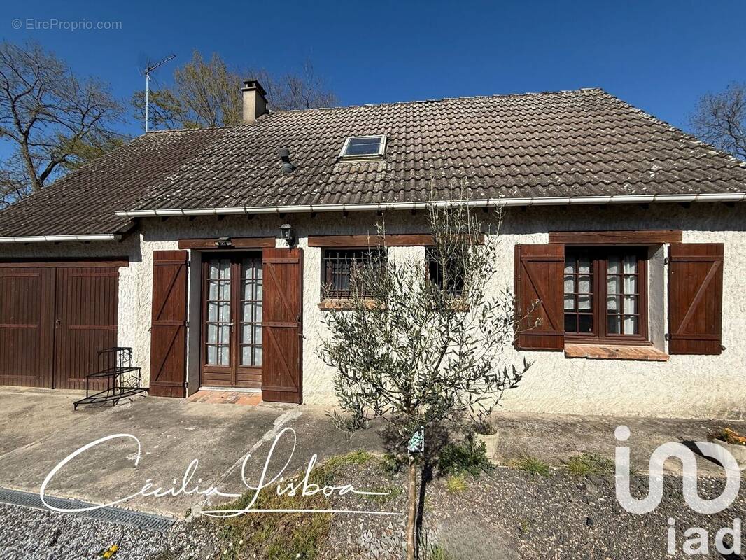 Photo 1 - Maison à DOMATS