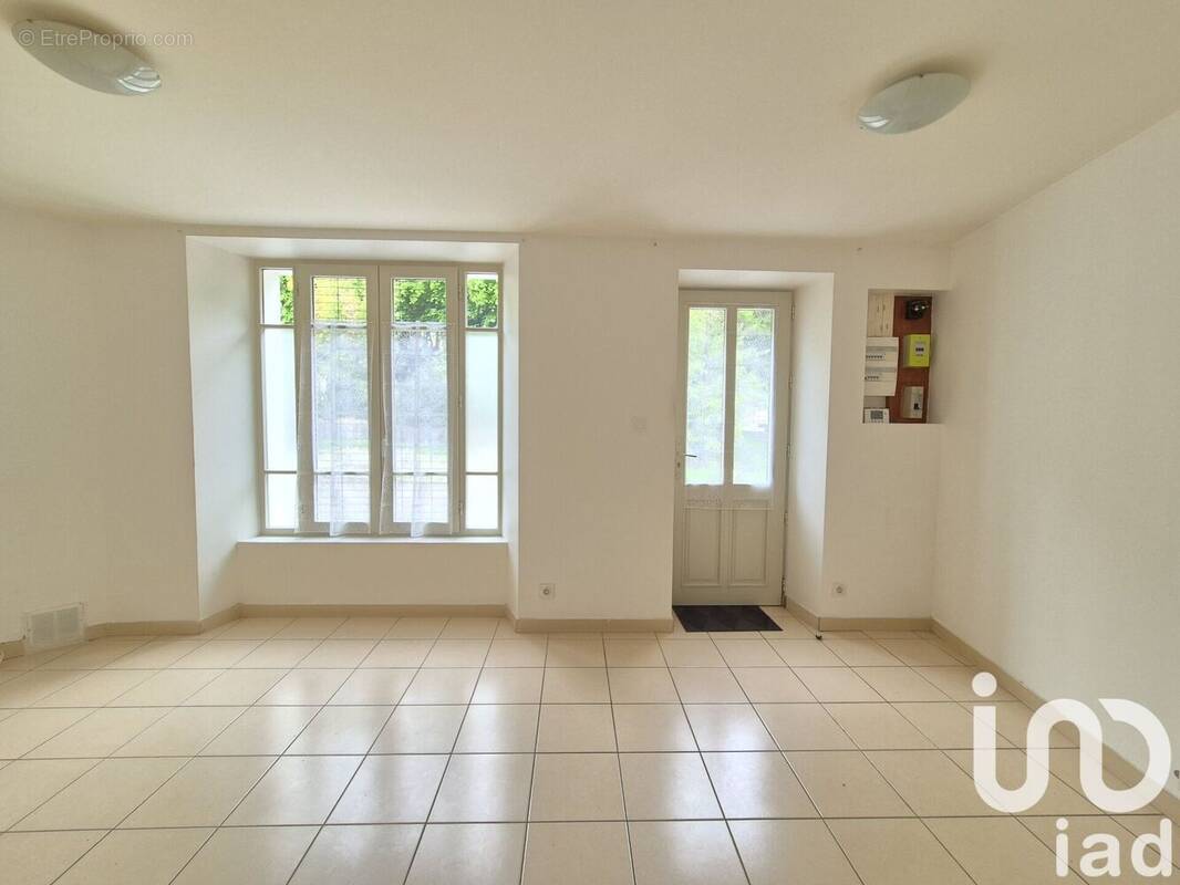 Photo 1 - Maison à JOIGNY