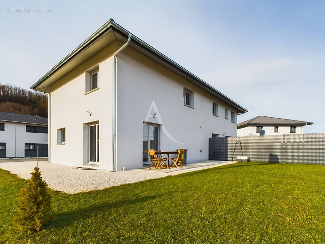 Maison à RUMILLY