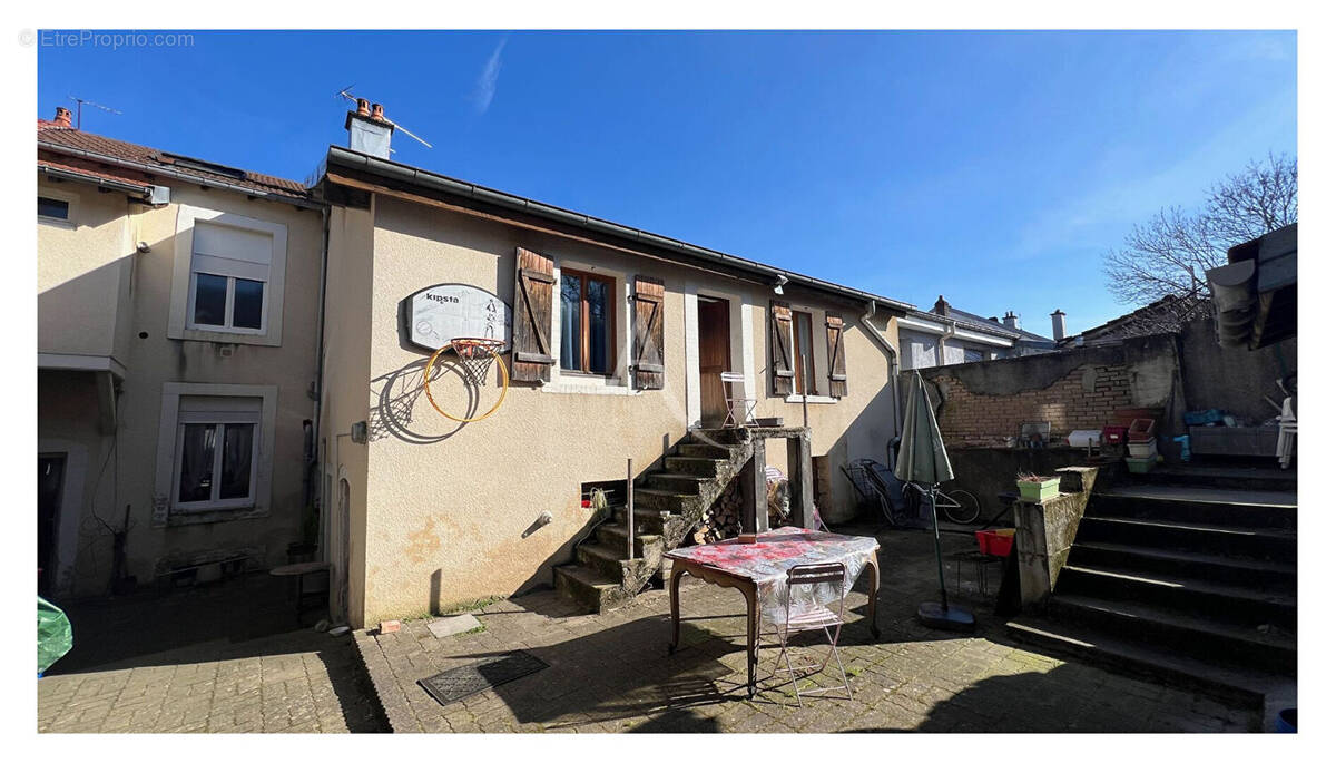 Appartement à GOLBEY