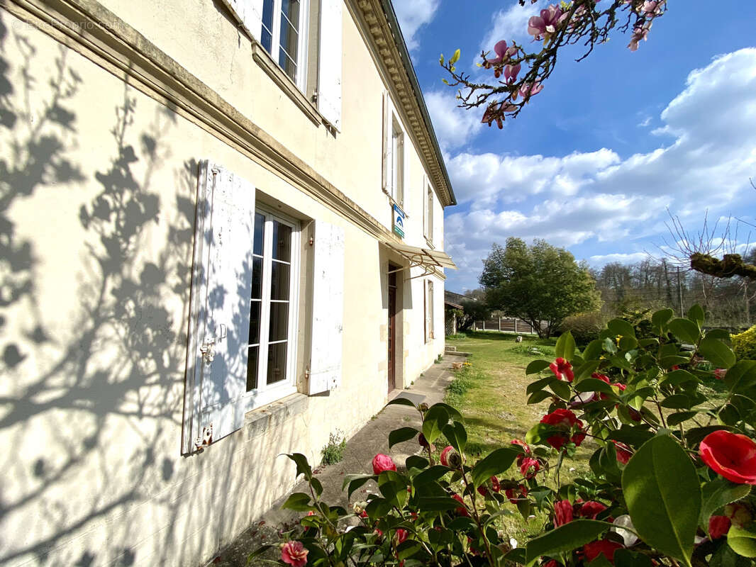 Maison à ILLATS