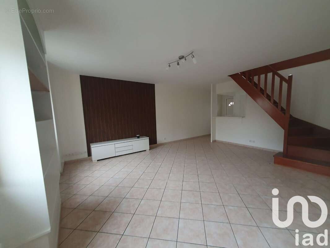 Photo 4 - Maison à LIEUSAINT