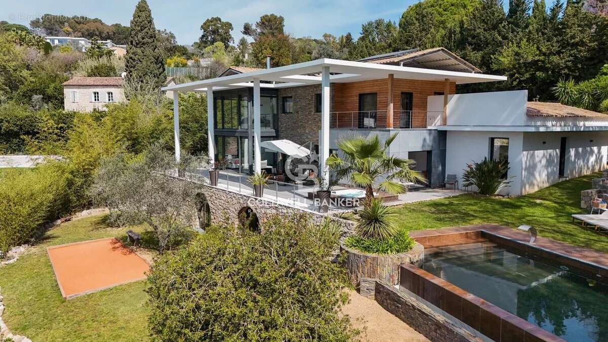 Maison à MOUGINS
