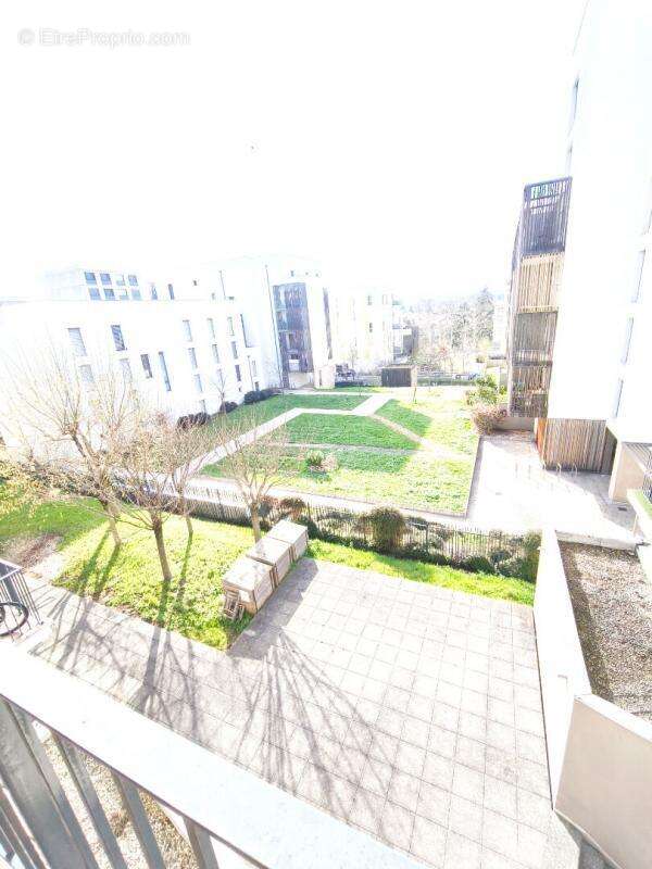 Appartement à LYON-9E