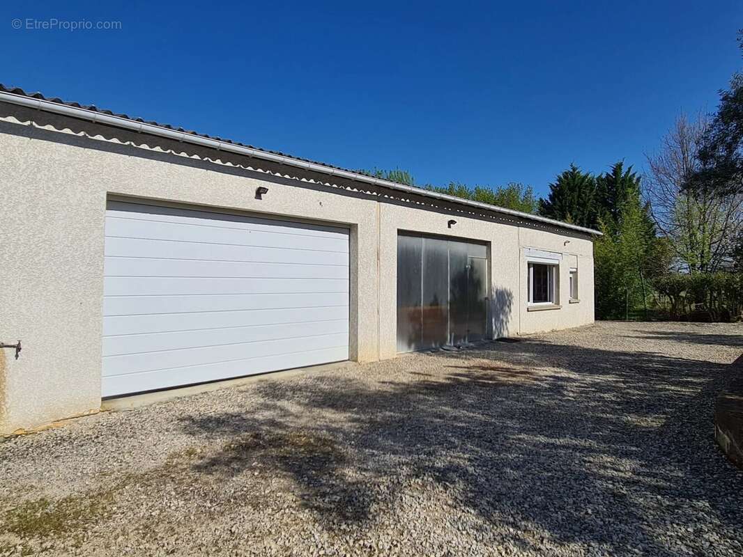 Appartement à MONTBERON