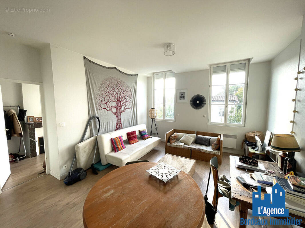 Appartement à BORDEAUX