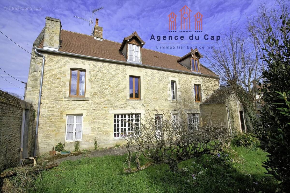 Maison à BERNIERES-SUR-MER