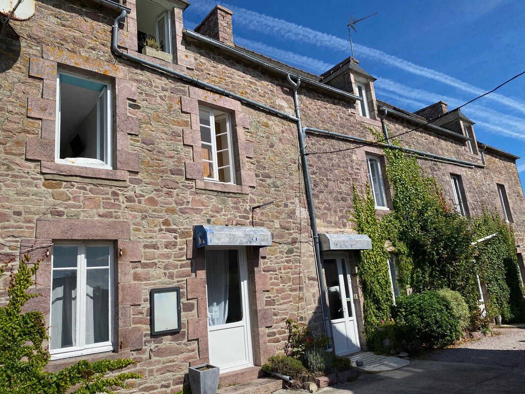 Maison à FREHEL