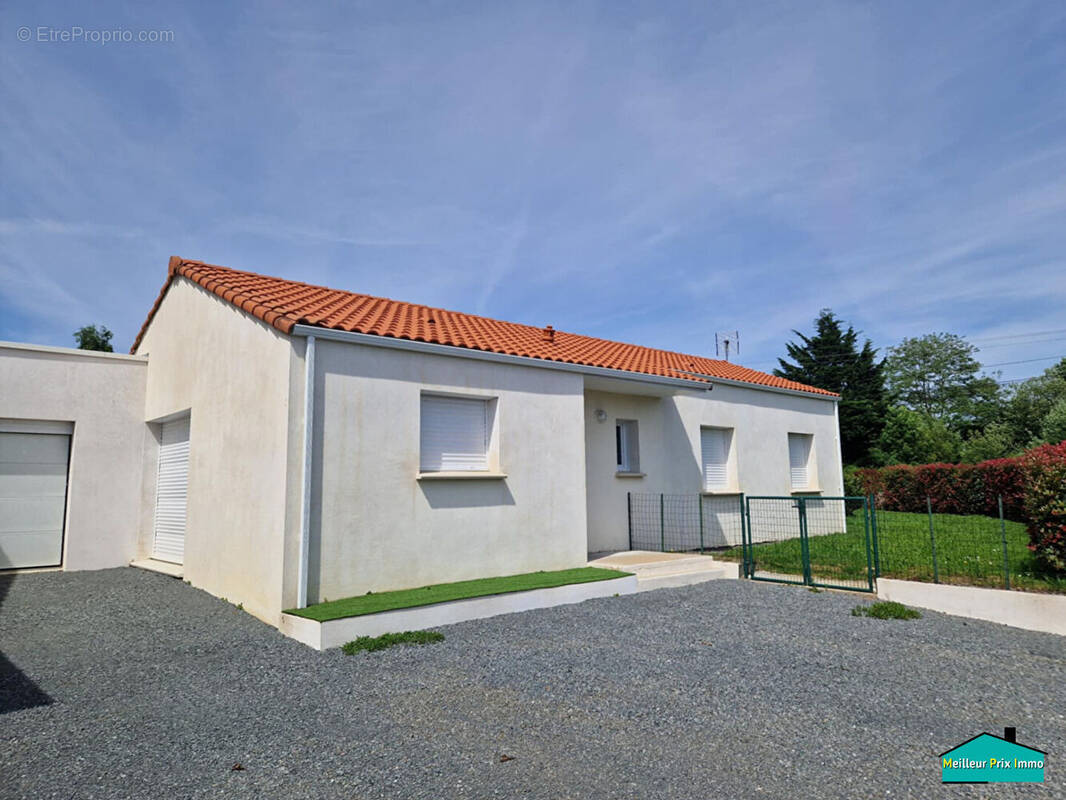 Maison à SAINT-PHILBERT-DE-GRAND-LIEU