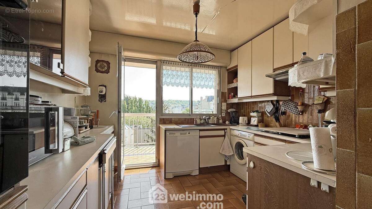 Appartement à SAINT-MAUR-DES-FOSSES
