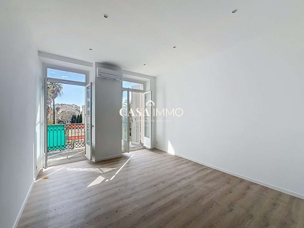 Appartement à HYERES