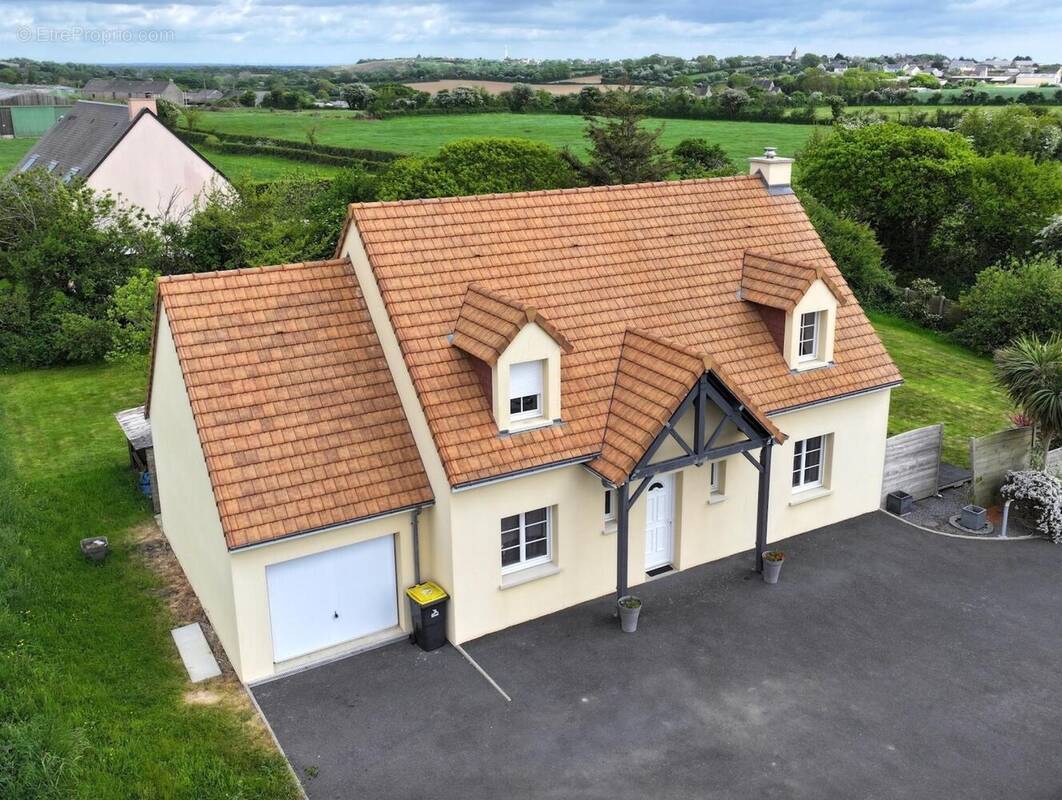 Photo 1 - Maison à LES MOITIERS-D&#039;ALLONNE