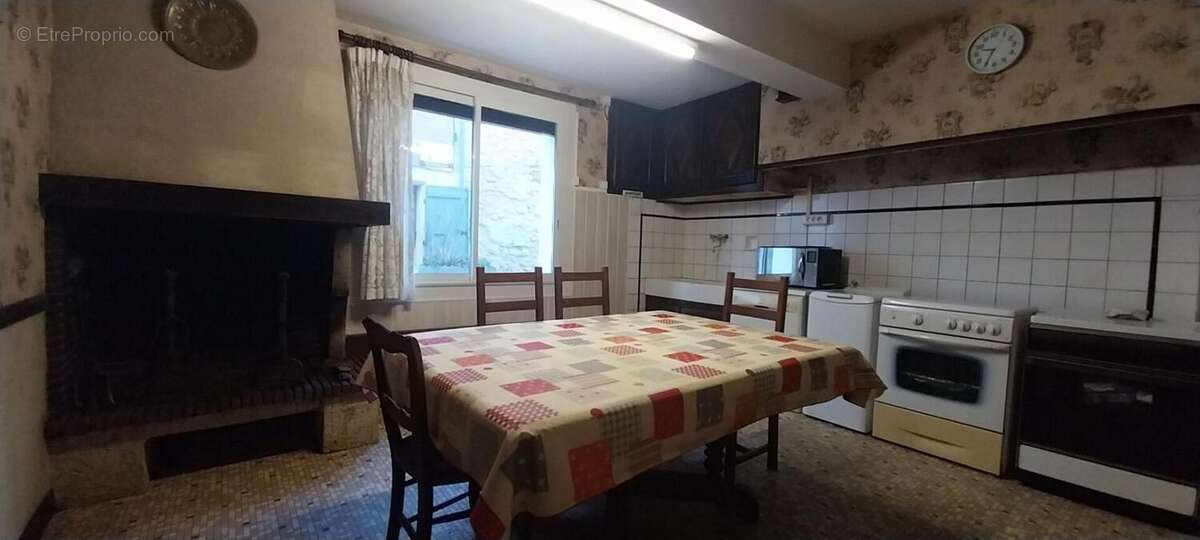 Maison à LAYRAC