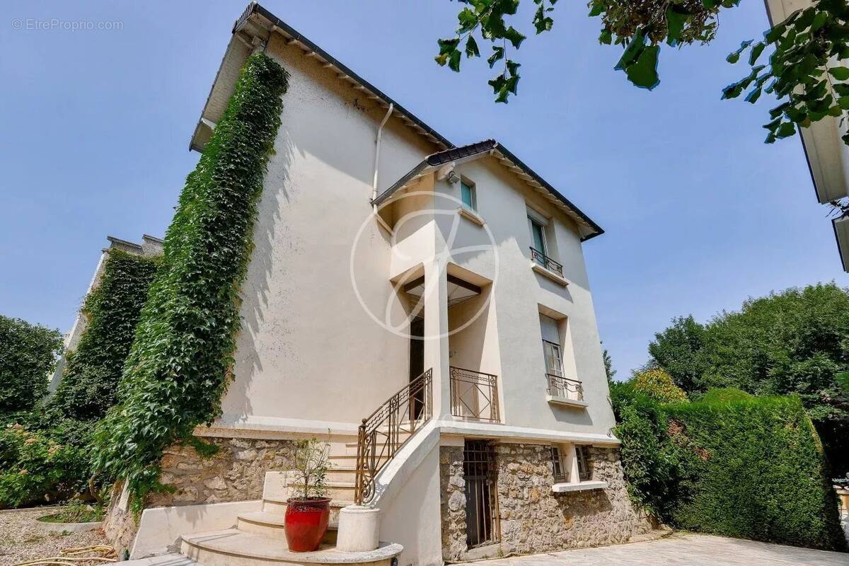 Maison à SAINT-CLOUD