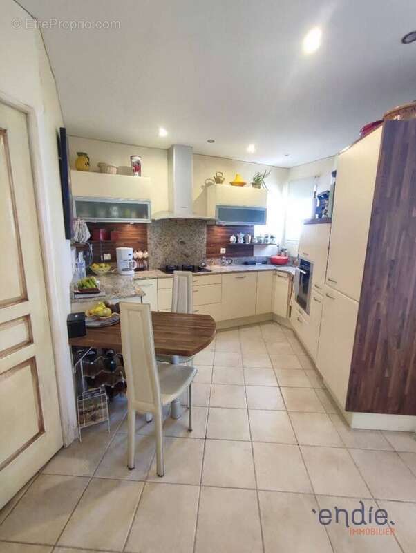 Appartement à LORGUES