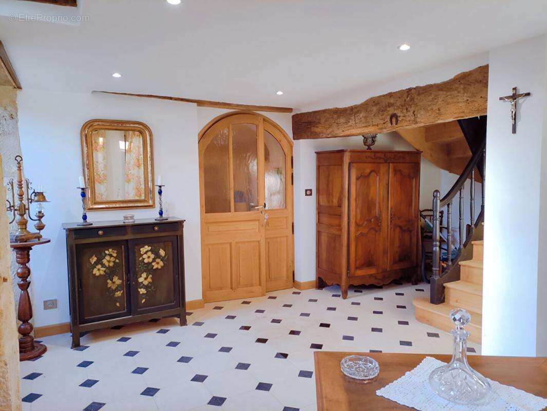 Maison à ANGLES-SUR-L&#039;ANGLIN
