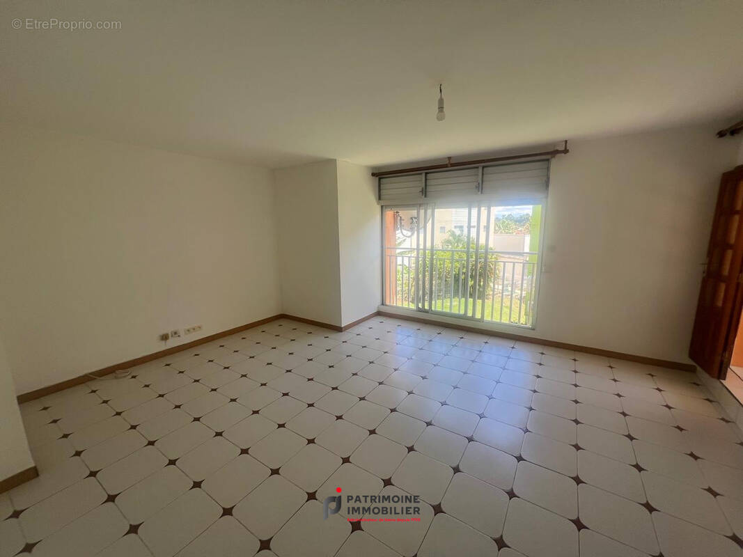 Appartement à PETIT-BOURG