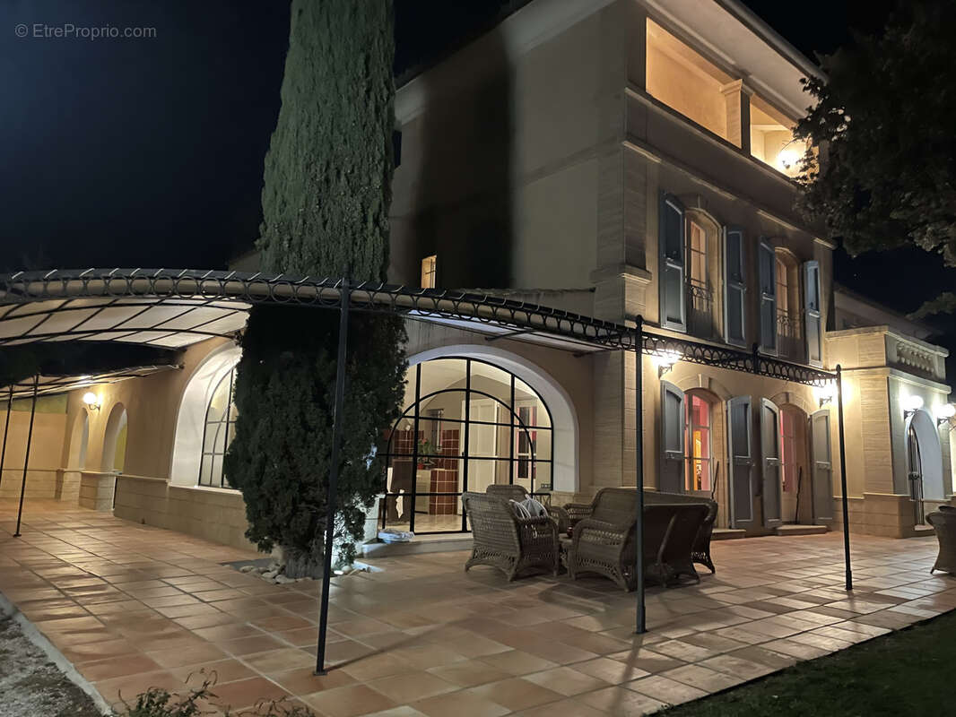 Maison à LE CASTELLET