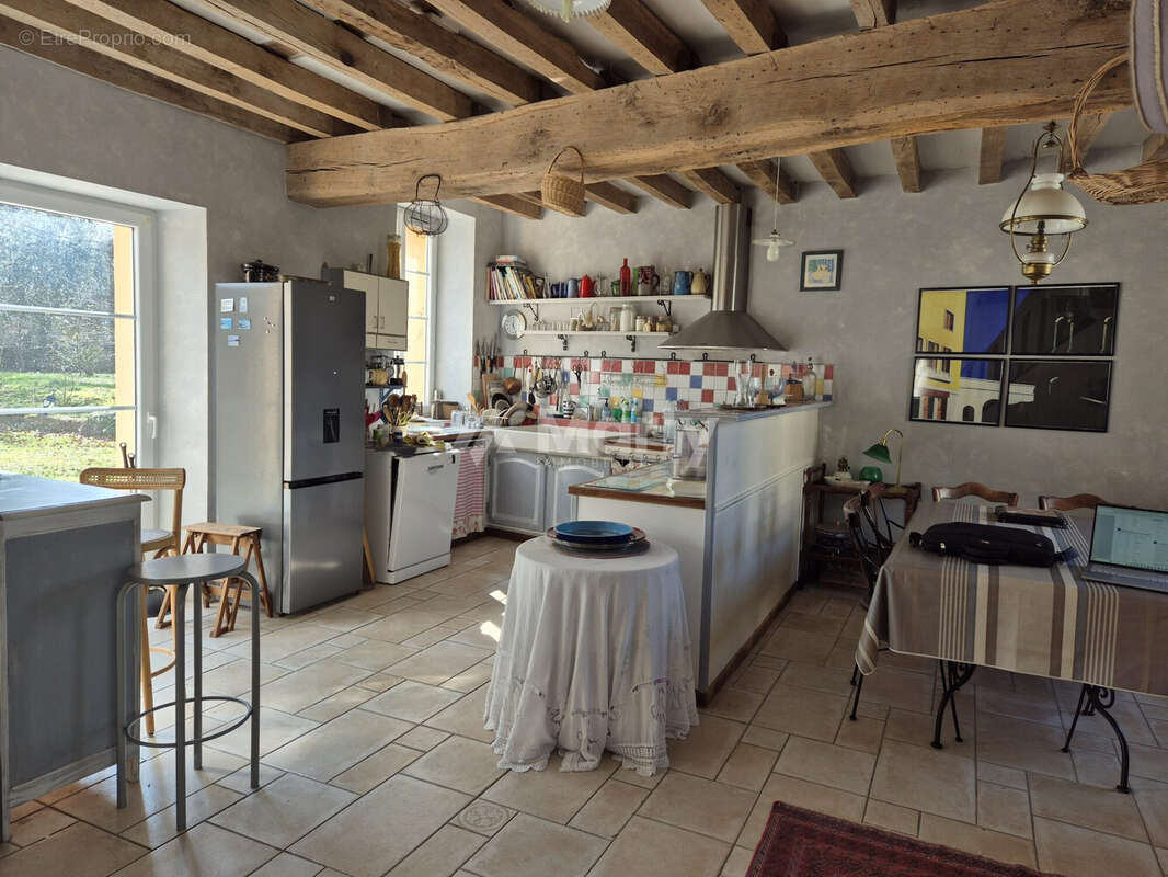 Maison à AIX-EN-OTHE