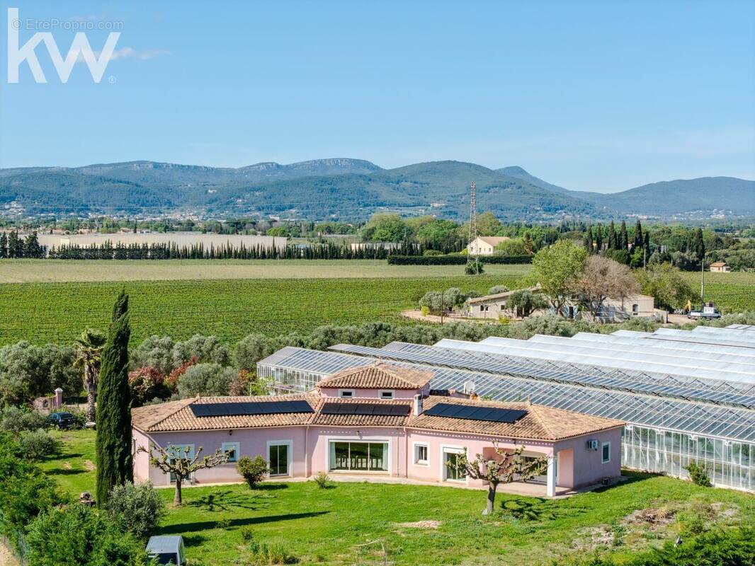 Maison à LA FARLEDE