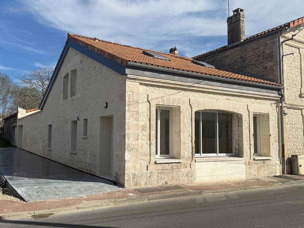 Maison à GOND-PONTOUVRE