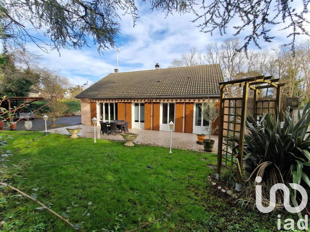 Photo 1 - Maison à VARENNES-JARCY