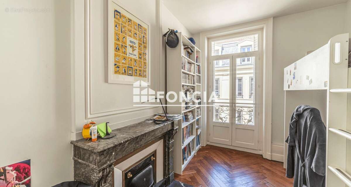 Appartement à LYON-6E