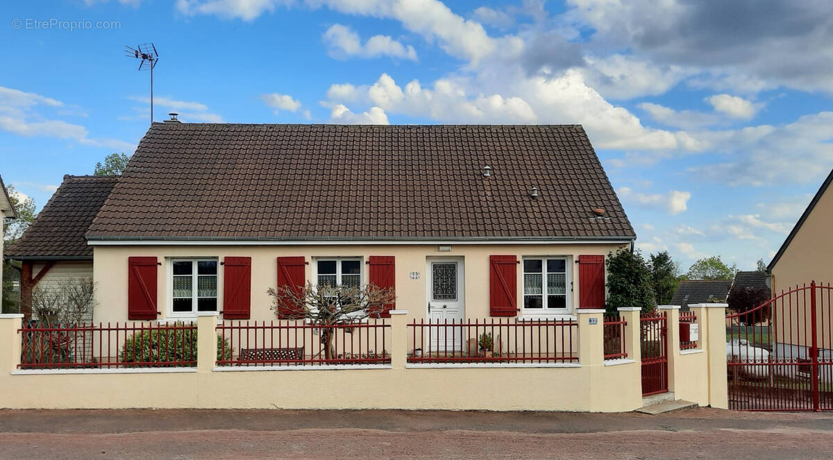 Maison à AUVERS-LE-HAMON