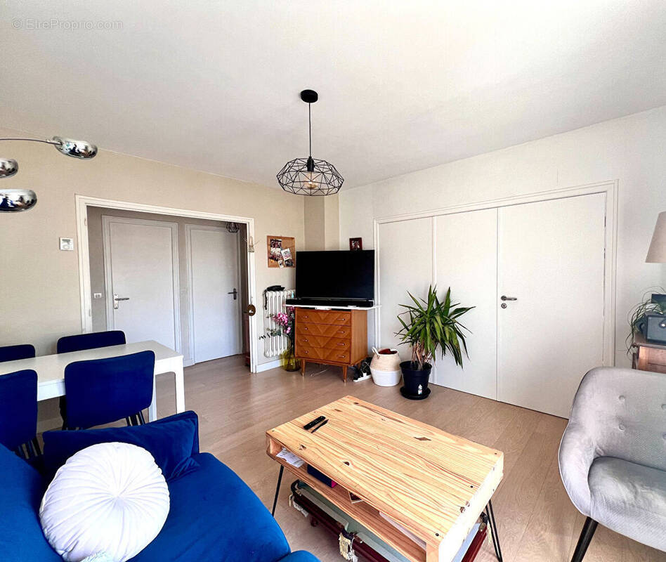 Appartement à QUIMPERLE