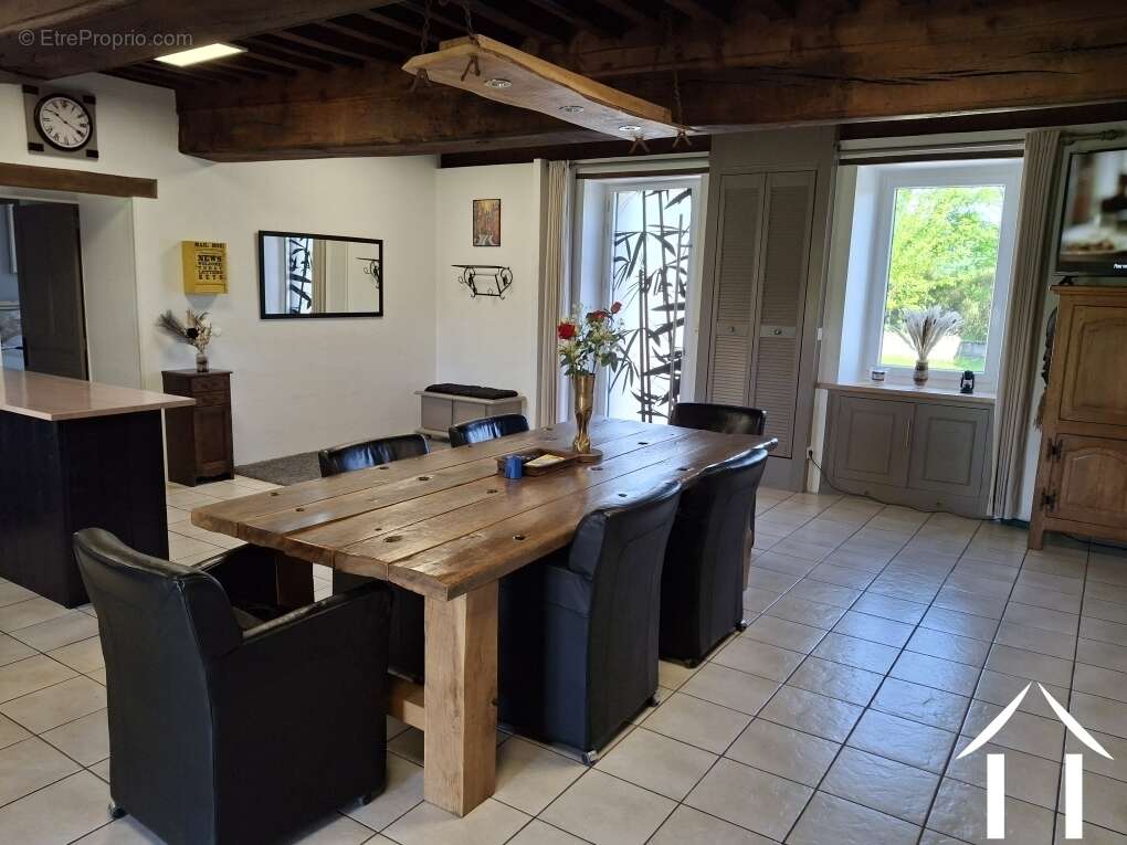 Maison à LA COMELLE