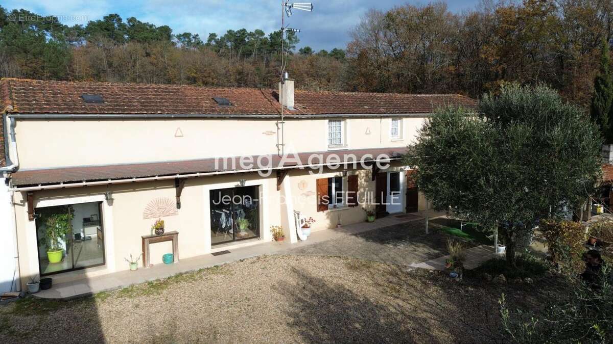 Maison à PRIGONRIEUX
