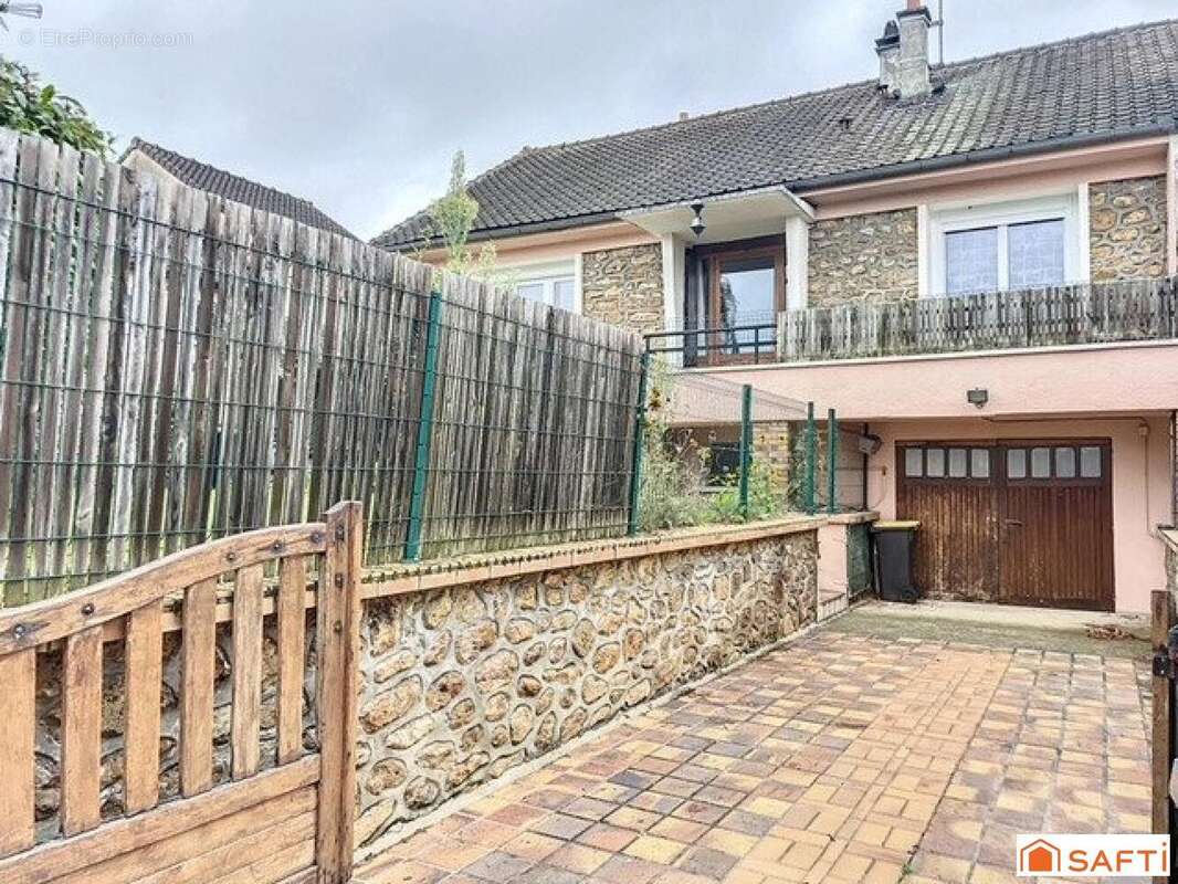 Photo 3 - Maison à BRUYERES-LE-CHATEL