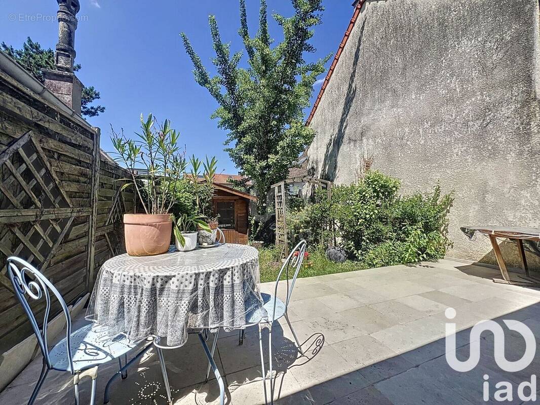 Photo 1 - Maison à NANTERRE