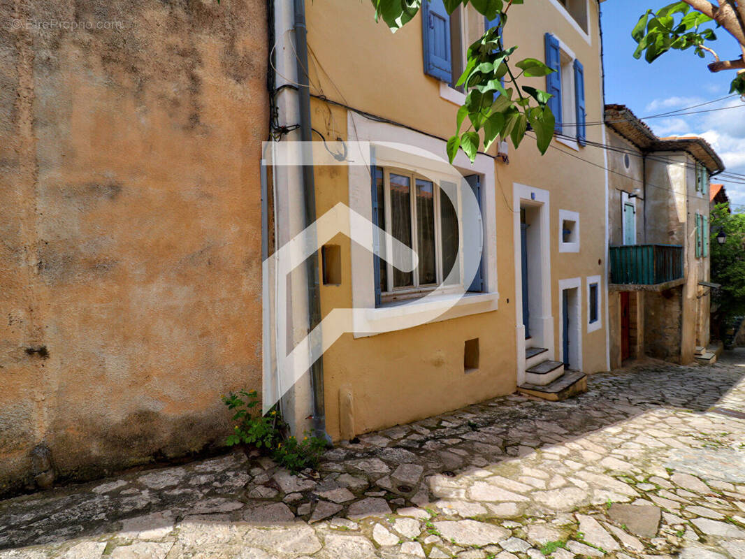 Maison à CERESTE
