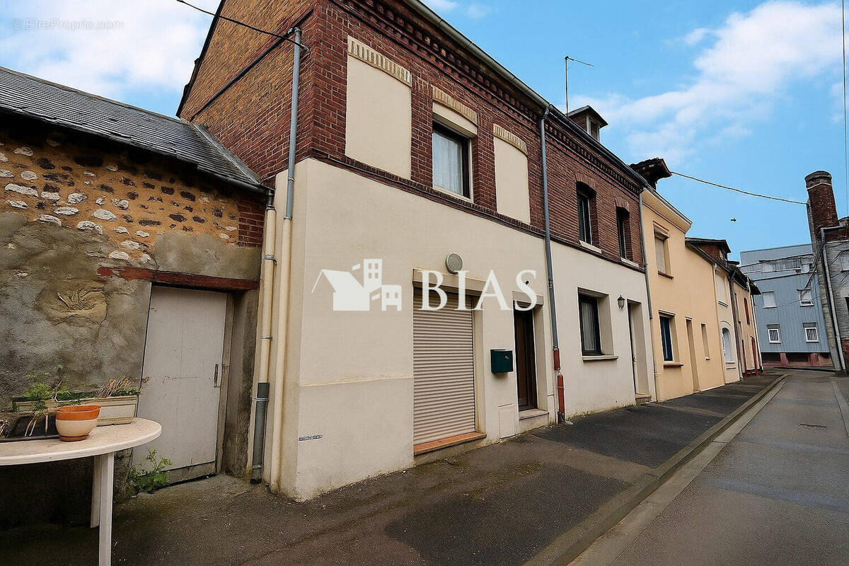 Maison à OISSEL