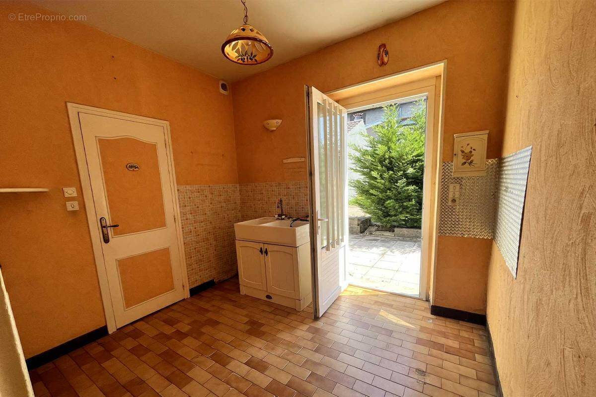 Maison à MONTCEAU-LES-MINES