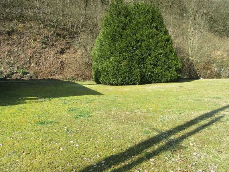 Terrain à JOEUF
