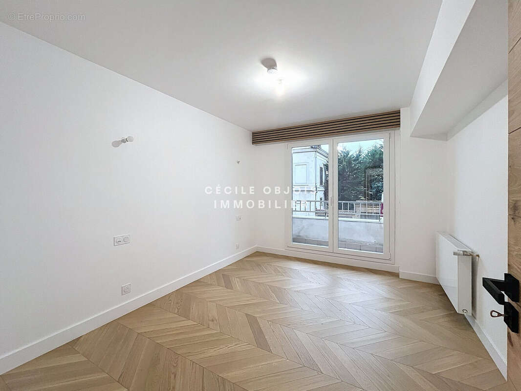 Appartement à SAINT-MAUR-DES-FOSSES