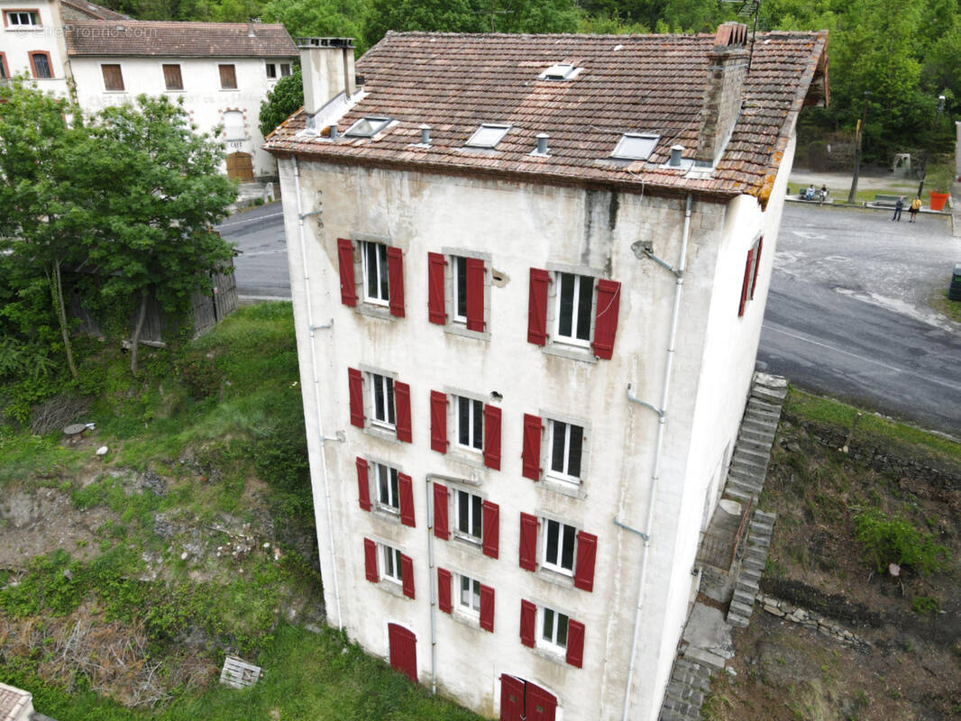 Maison à AXAT