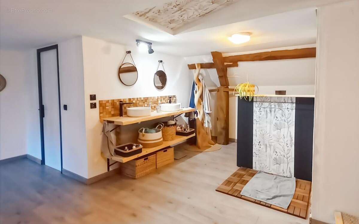 Maison à ERCE-EN-LAMEE