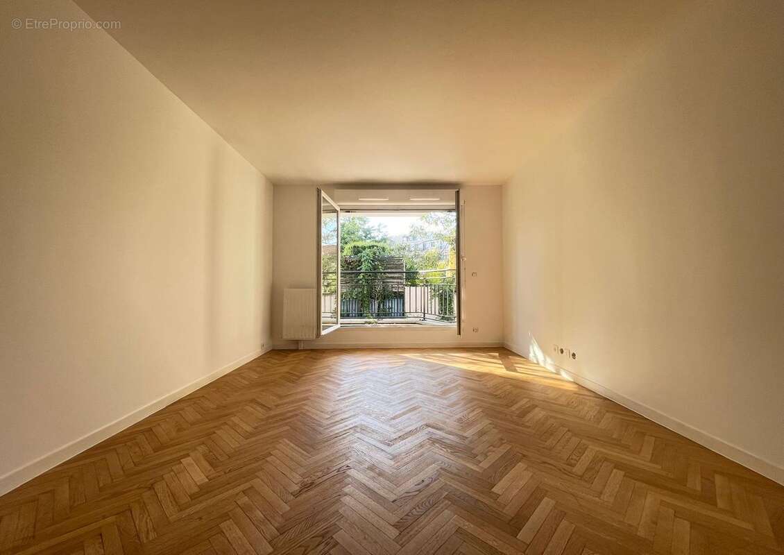 Appartement à SAINT-MAUR-DES-FOSSES