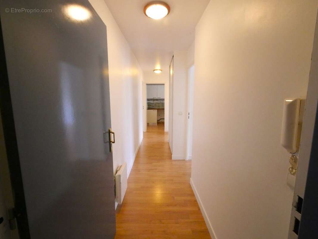Appartement à SURESNES