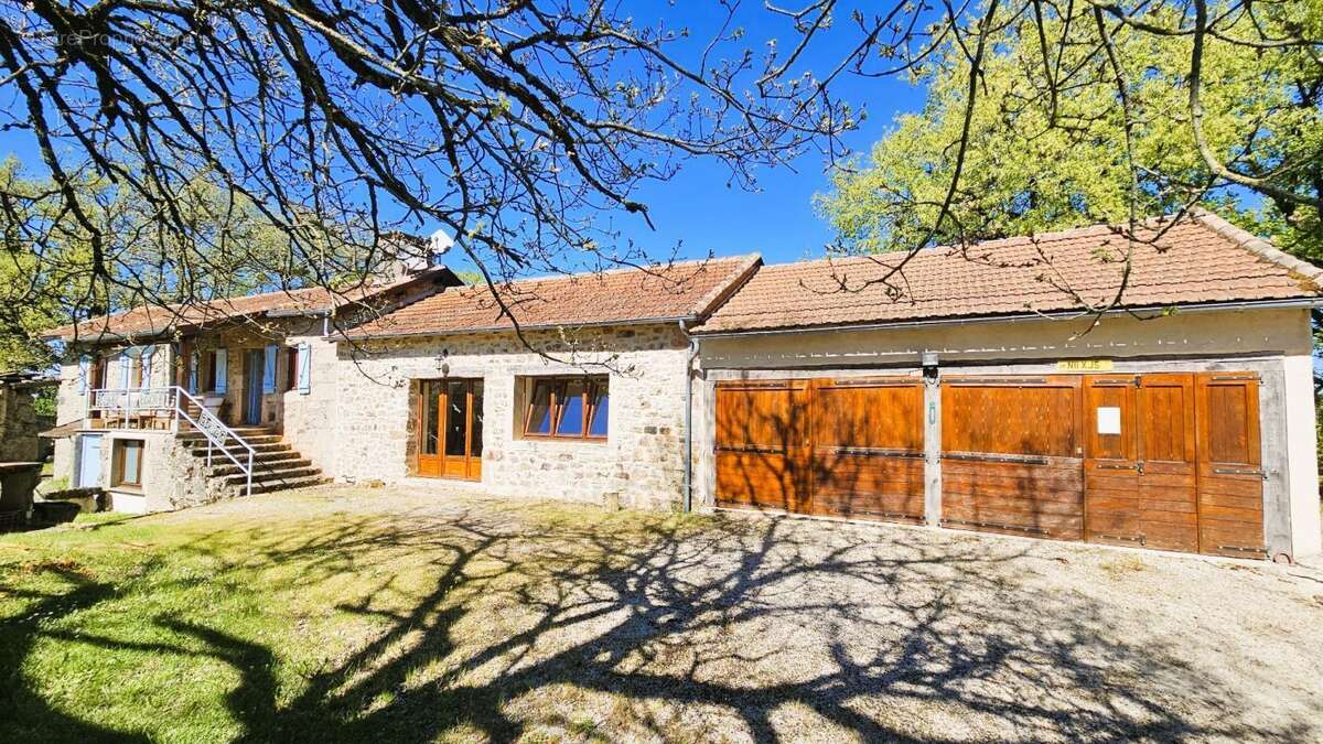 Maison à CASTANET