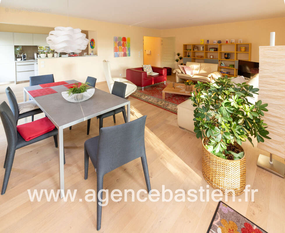 Appartement à DIVONNE-LES-BAINS