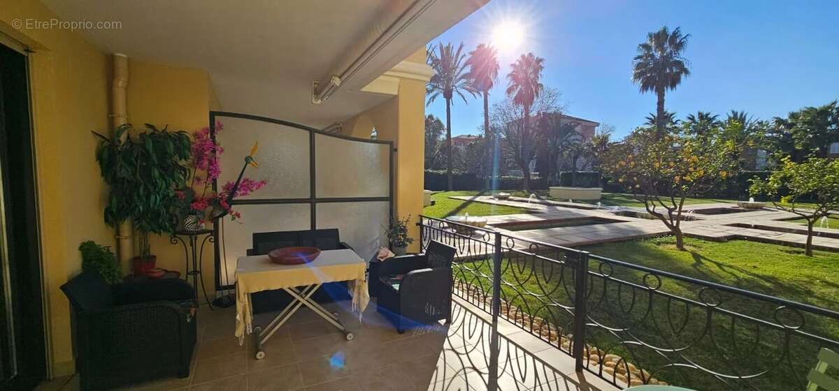 Appartement à HYERES