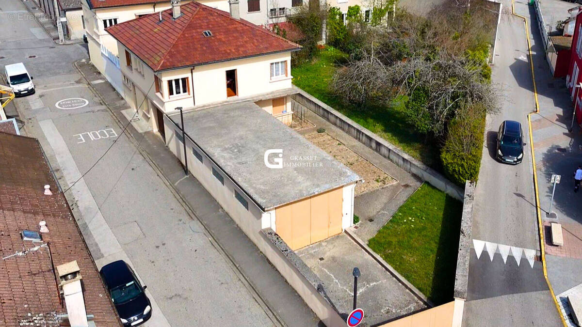 Maison à OYONNAX