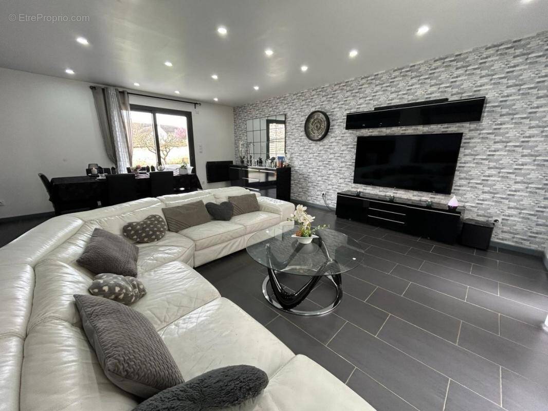 Maison à ETRECHY