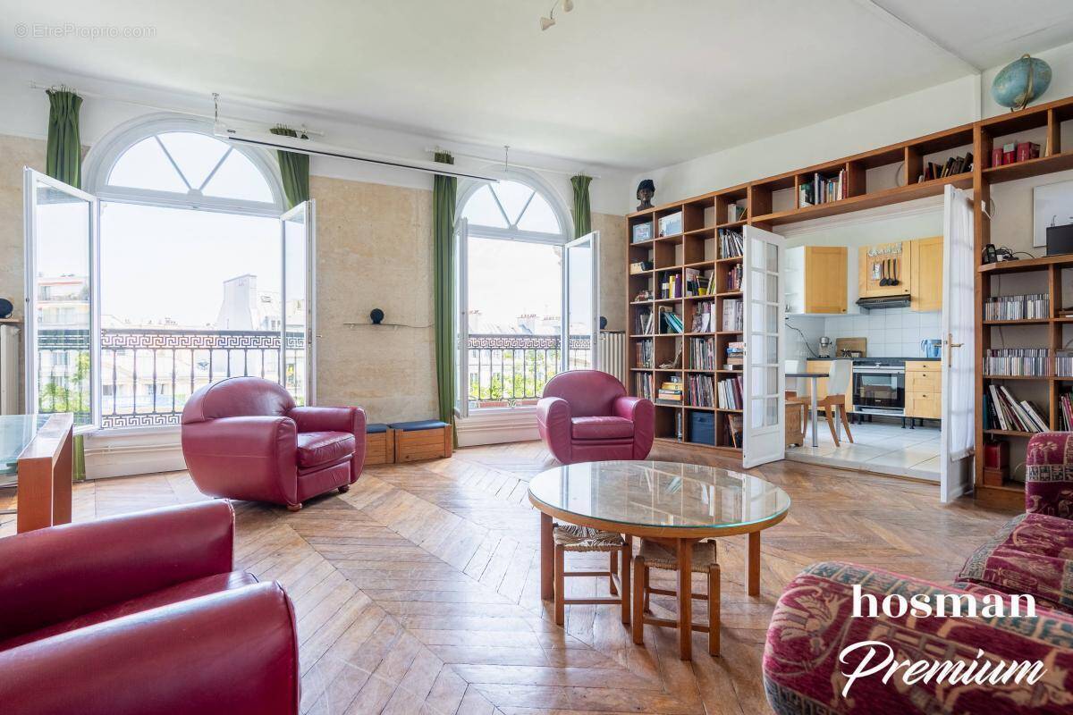 Appartement à PARIS-2E