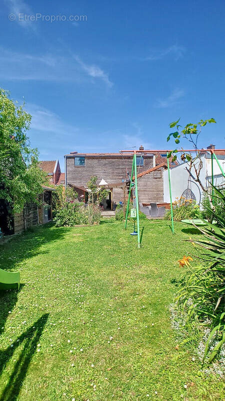 Maison à LONGUEAU
